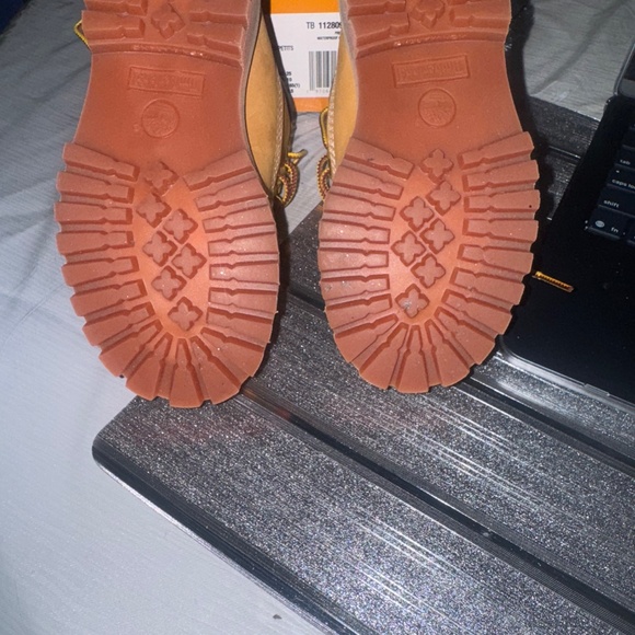 Timberland Boots - Picture 2 of 4